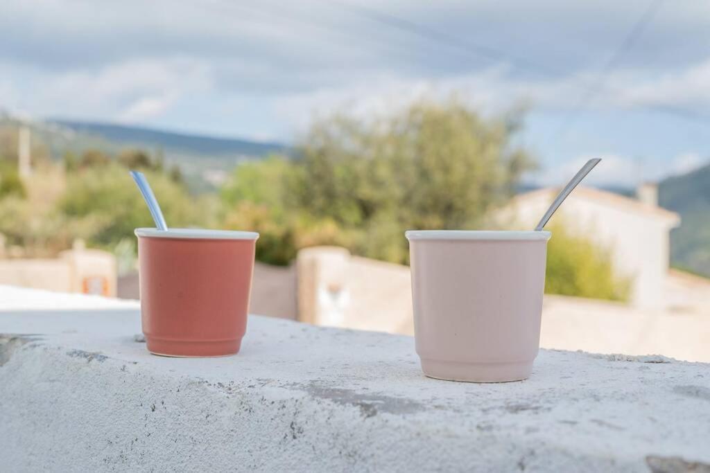 Maison Avec Jardin, Parking Entre Mer Et Montagne Villa Le Revest-le-Eaux Eksteriør bilde